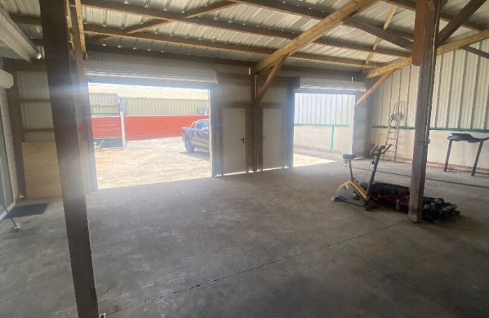 Location Entrepot 210m² Sainte Luce