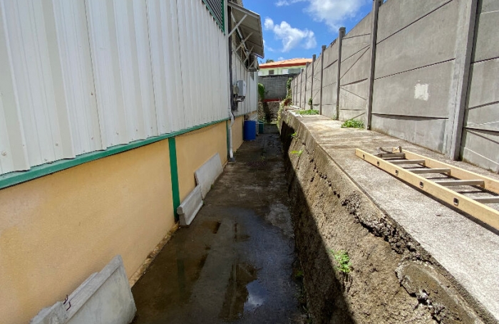 Location Entrepot 210m² Sainte Luce
