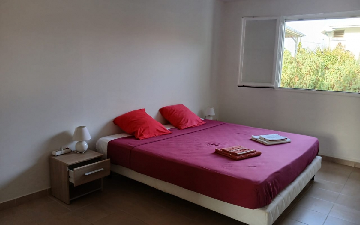 A VENDRE VILLA T4 PROCHE MER AVECPISCINE