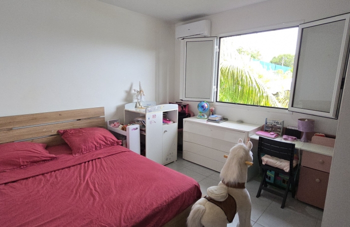 Belle maison T4 + Studio idéalement situé sur la commune de Schoelcher