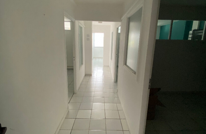 Location Bureaux 82m² Le Lamentin