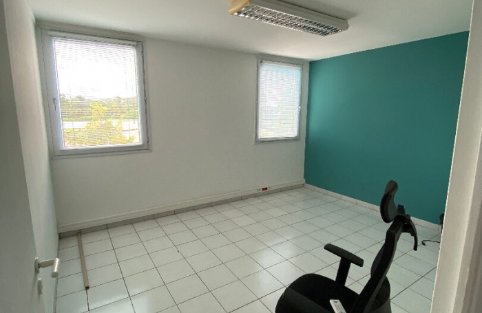Location Bureaux 82m² Le Lamentin