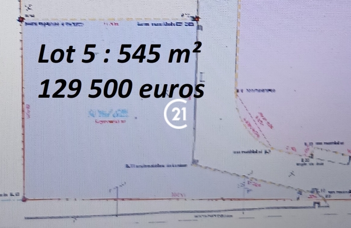 Terrain viabilisé au François