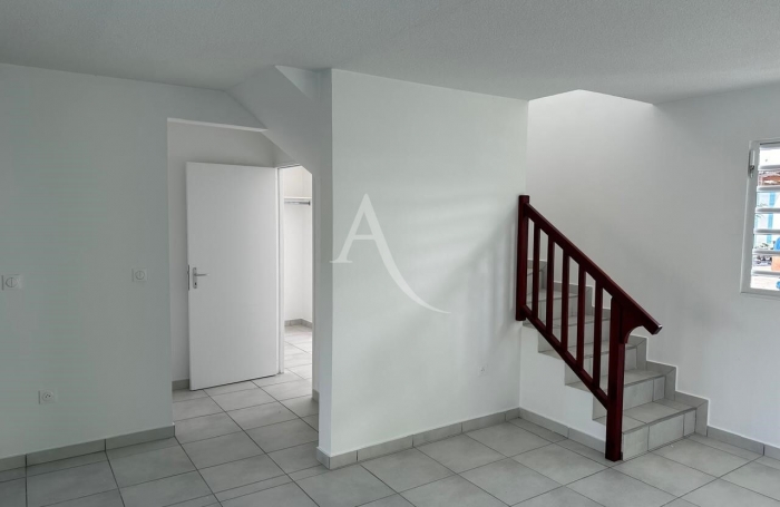 Location Maison 85.09m² 4 pièces Le Diamant