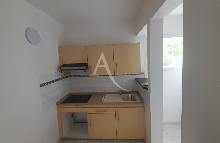 Location Appartement 33.49m² 2 pièces Fort de france