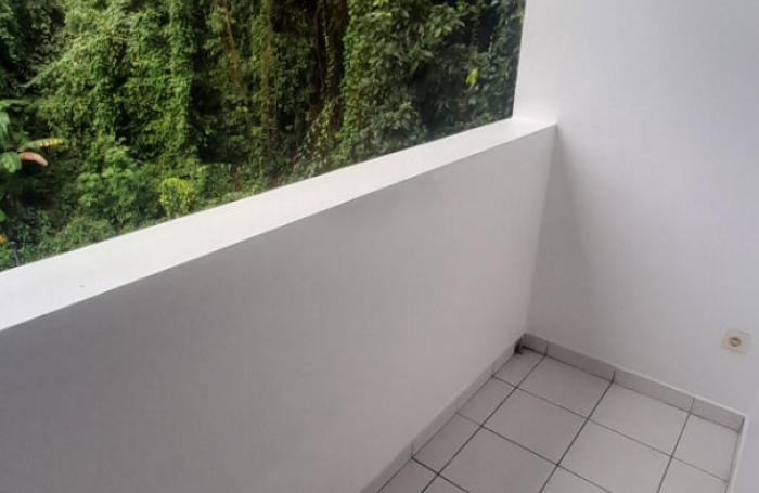 Location Appartement 33.49m² 2 pièces Fort de france