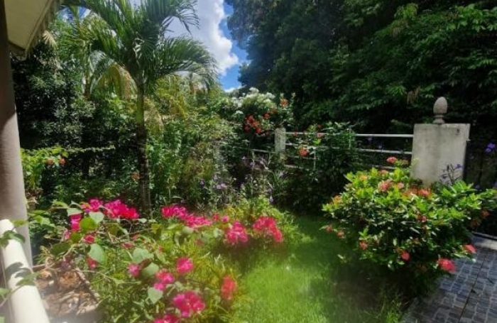 Vente Maison 235m&sup2; 9 pi&#232;ces Le Lamentin
