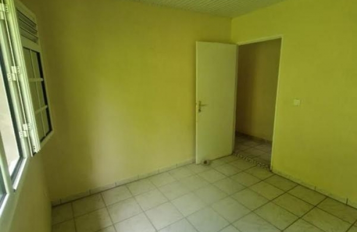 Vente Maison 235m&sup2; 9 pi&#232;ces Le Lamentin