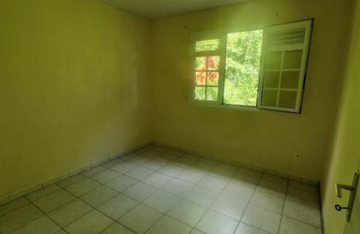 Vente Maison 235m&sup2; 9 pi&#232;ces Le Lamentin