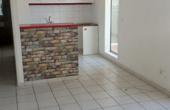 Location Appartement 49.47m² 2 pièces Fort de france