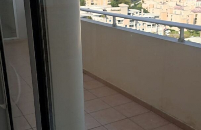 Location Appartement 49.47m² 2 pièces Fort de france