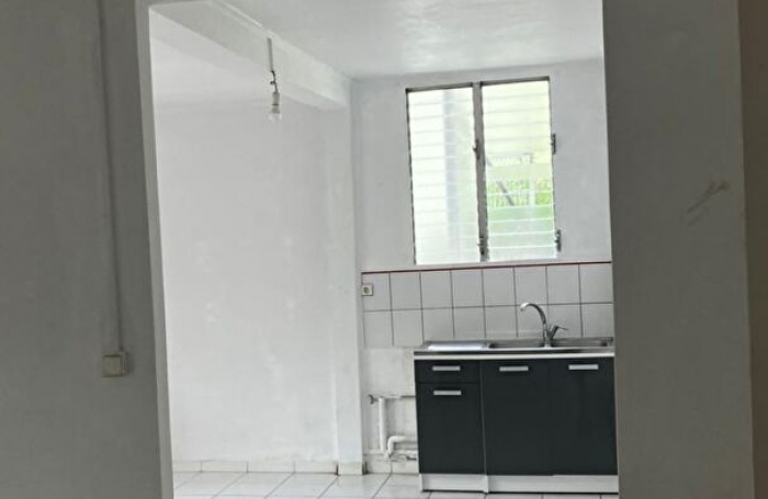 Location Appartement 63.46m² 3 pièces Fort de france