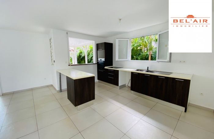 Vente Maison 99.00m&sup2; 4 pi&#232;ces Le Vauclin