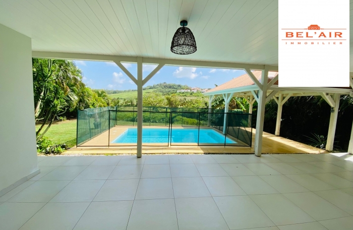 Vente Maison 99.00m&sup2; 4 pi&#232;ces Le Vauclin