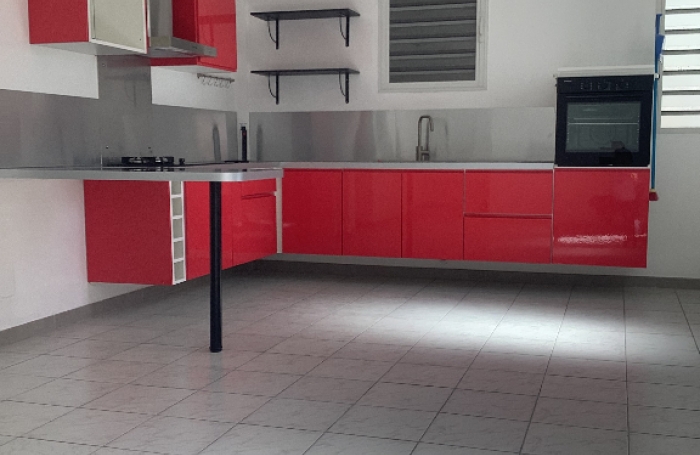 Location Appartement 60m² 3 pièces Fort de france
