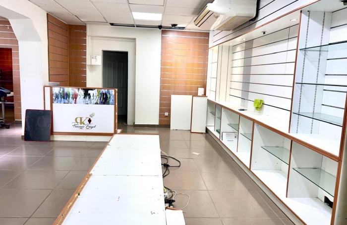 Location Local commercial 97200