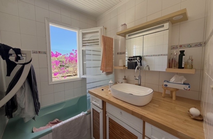 Belle villa de type F4  avec piscine et vue mer - Pointe Savane - Le Robert