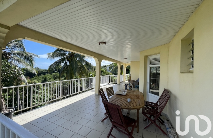 Vente Maison 97m&sup2; 5 pi&#232;ces La Trinité