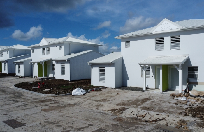 À Louer   Villas Mitoyenne T4 neuves à partir de 1450€/mois  Le Diamant
