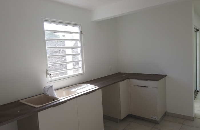 À Louer   Villas Mitoyenne T4 neuves à partir de 1450€/mois  Le Diamant