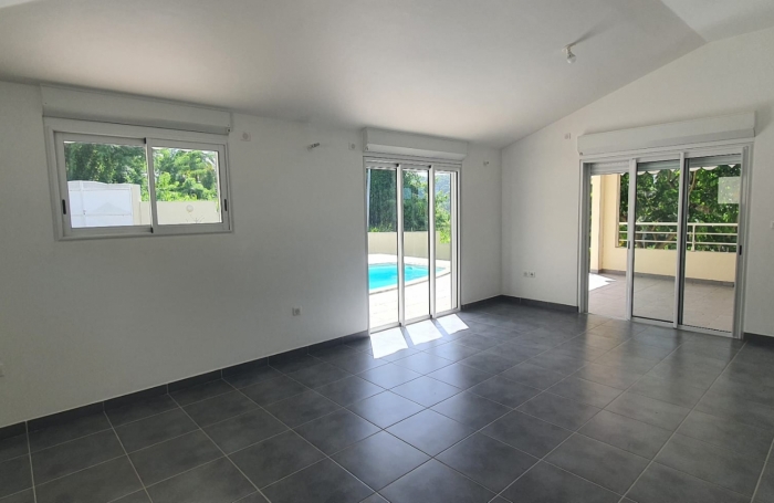 Vente Maison 174m&sup2; 3 pi&#232;ces Ducos