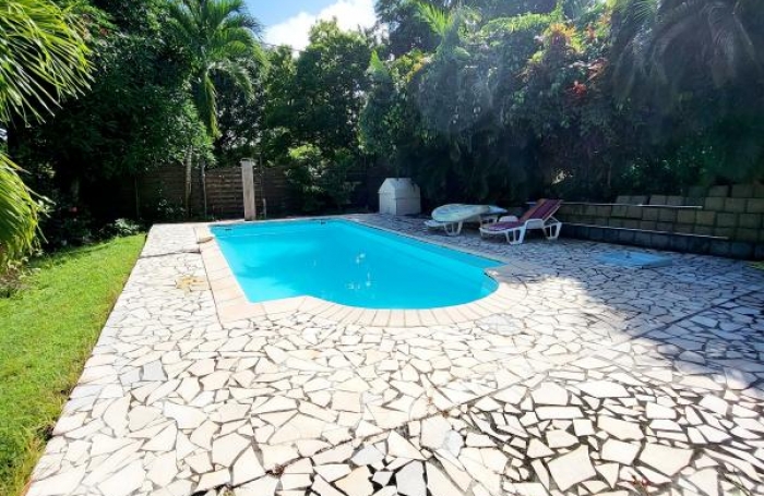 Vente Maison 233.65m&sup2; 4 pi&#232;ces Le Robert