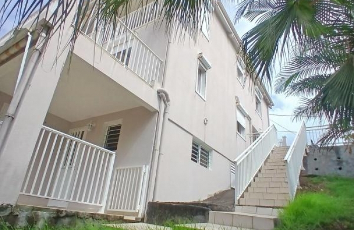 Vente Maison 253.78m&sup2; 11 pi&#232;ces Le François