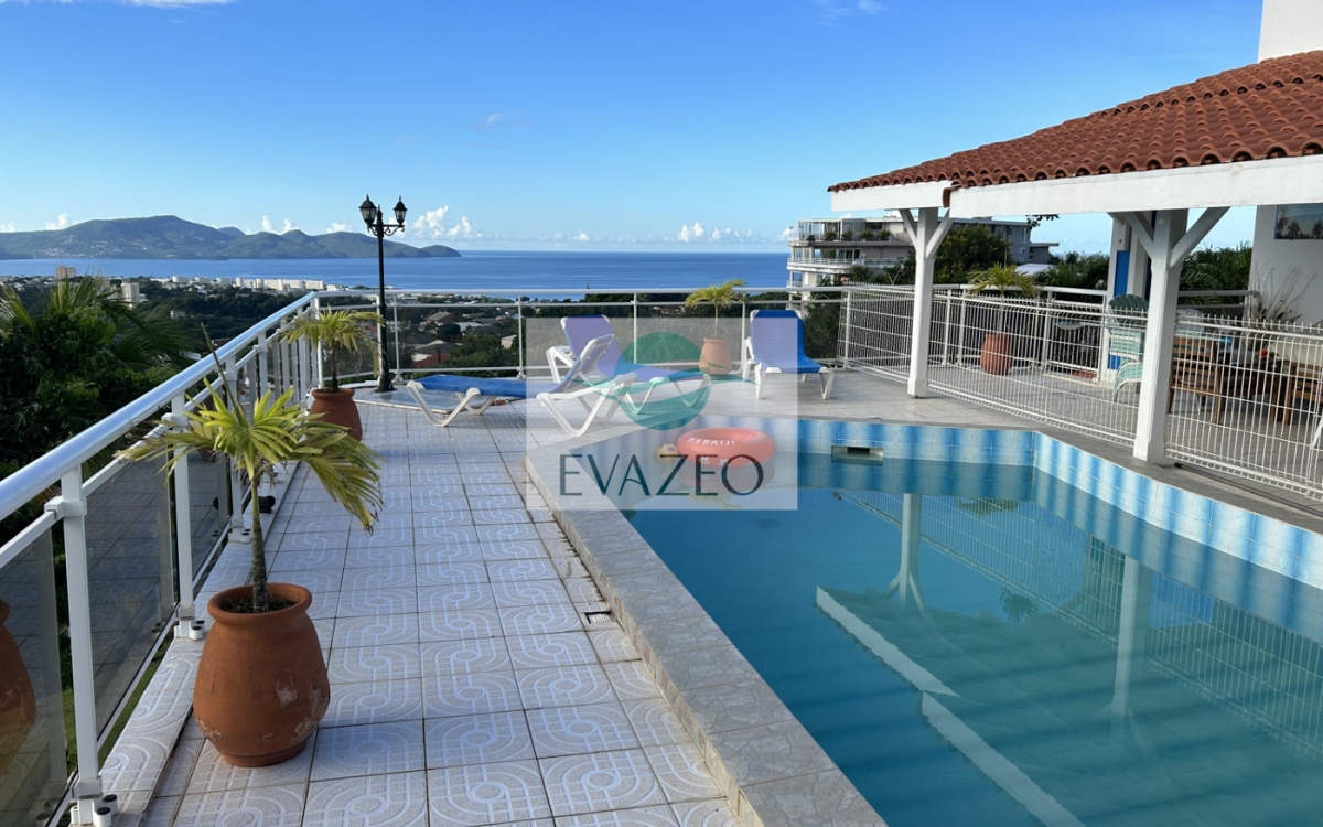 Villa d'architecte 8 chambres avec piscine à SCHOELCHER