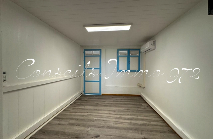 Location Local commercial 97213