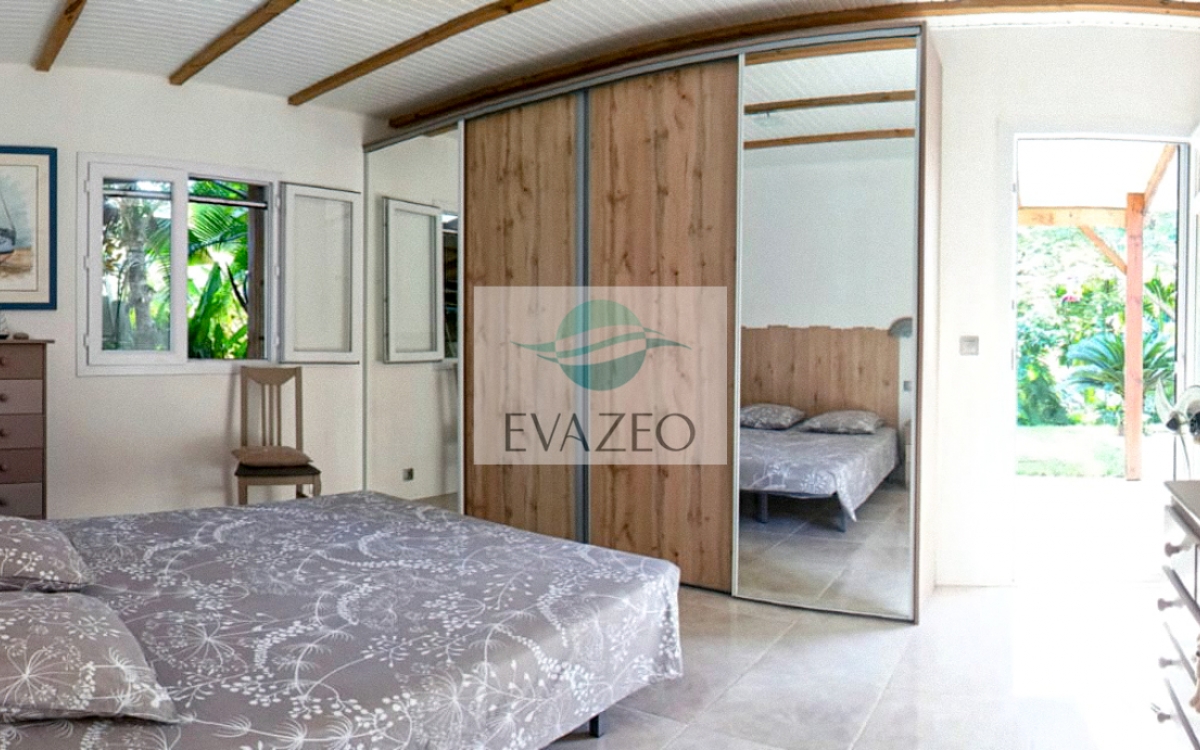 Villa 3 chambres avec T2 indépendant et piscine - LE MARIN