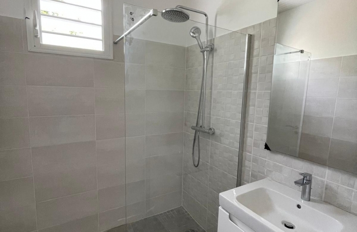 À louer - Villa neuve F4 de plain-pied au LAMENTIN