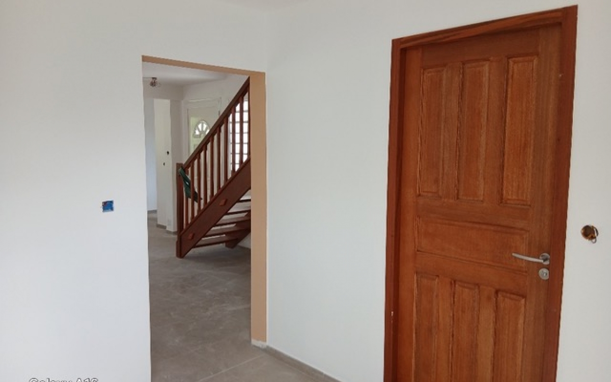 Villa T5 Neuve avec Piscine 300 m de la Plage- Anse-à-l'ane