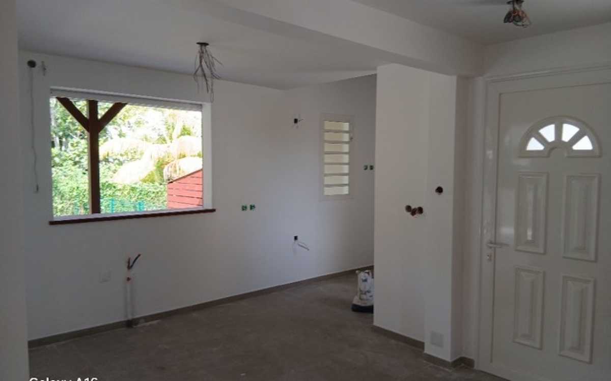 Villa T5 Neuve avec Piscine 300 m de la Plage- Anse-à-l'ane