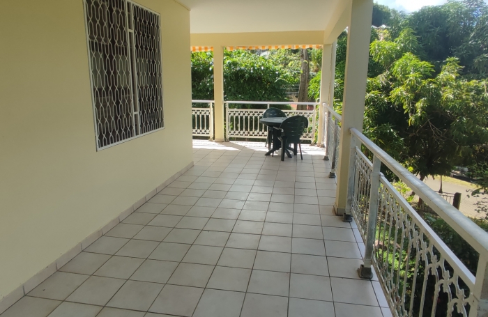 Charmant Bas de villa T3 à quelques pas de la plage de l'Anse à l'âne