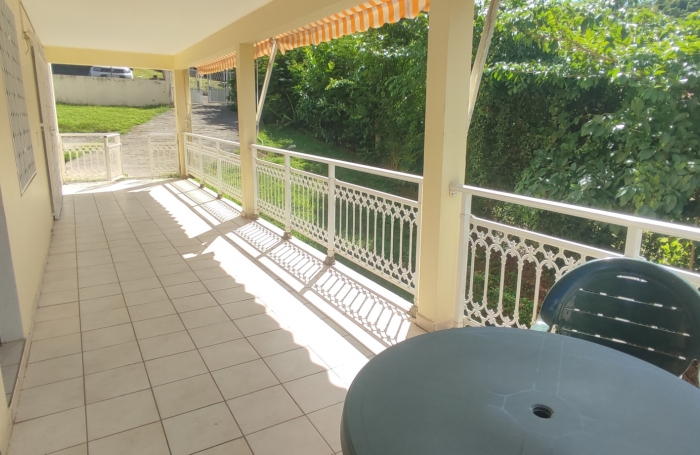 Charmant Bas de villa T3 à quelques pas de la plage de l'Anse à l'âne