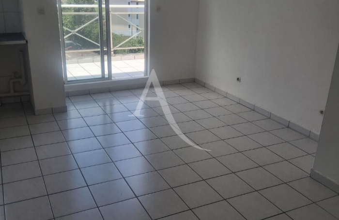 Location Appartement 37.07m² 2 pièces Fort de france