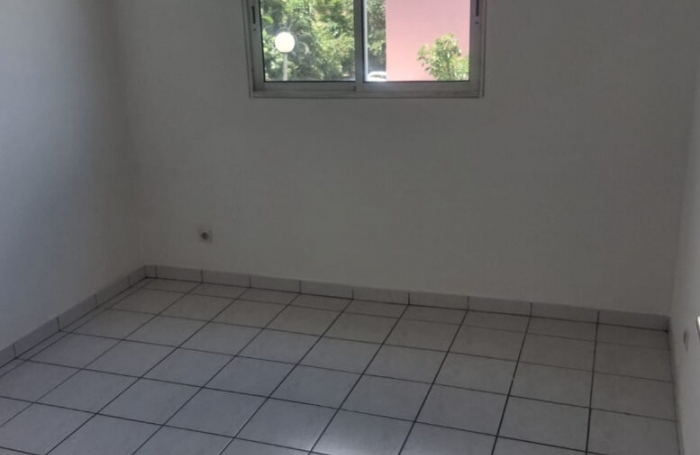 Location Appartement 37.07m² 2 pièces Fort de france