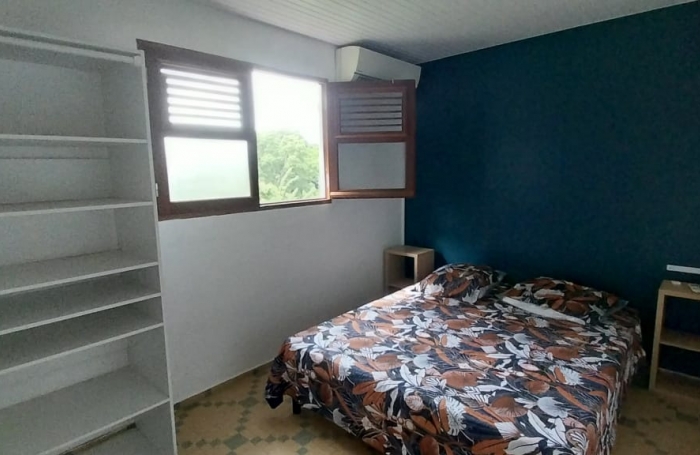 Maison F4 avec grand jardin - SAINT-JOSEPH