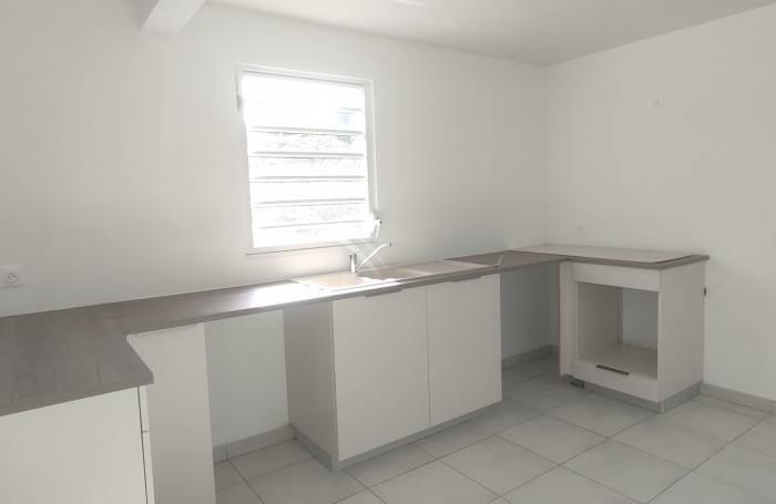 jolie maison Jumelée en duplex- plafond de revenu imposé