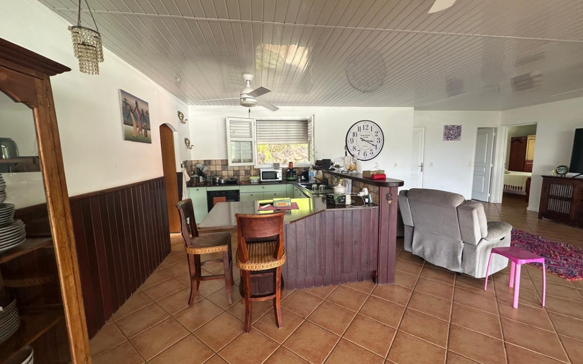 A VENDRE JOLIE VILLA DE TYPE 4 -VUE MER ET CAMPAGNE