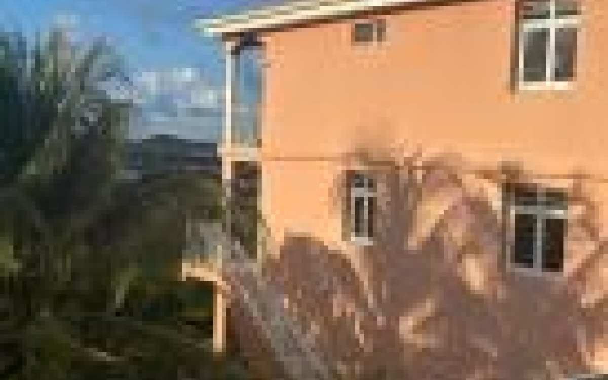 LOCATION APPARTEMENT SPACIEUX AVEC VUE MER AU VAUCLIN