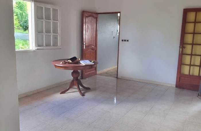 Vente Maison 250m&sup2; 9 pi&#232;ces Ducos