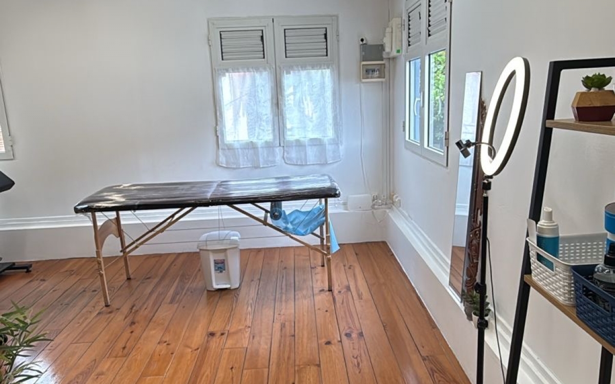 SAINTE LUCE - BOURG -LOCAL COMMERCIAL NEUF DE 35 M2- 850 €