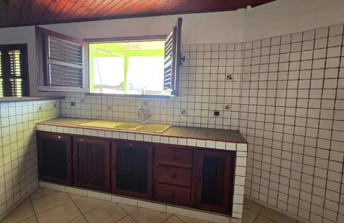 Location Local commercial 3 pi&#232;ces Ducos