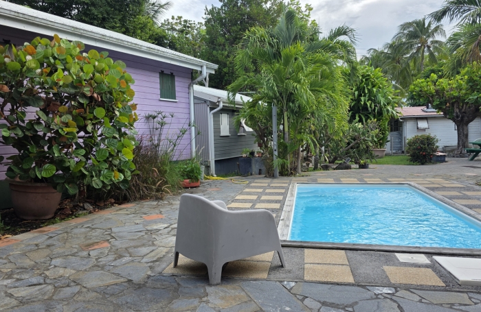 À vendre : Appartement T3 face à la piscine, proche plage, avec grande terrasse à CASE-PILOTE