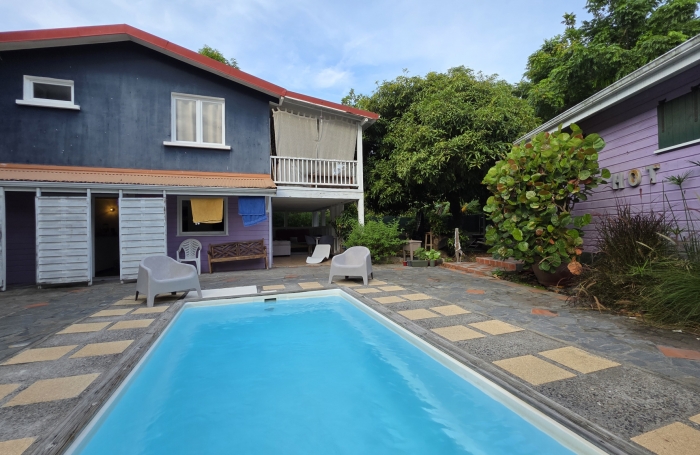 À vendre : Appartement T3 face à la piscine, proche plage, avec grande terrasse à CASE-PILOTE