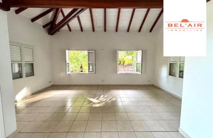 Location Maison 101.00m&sup2; 4 pi&#232;ces Le François