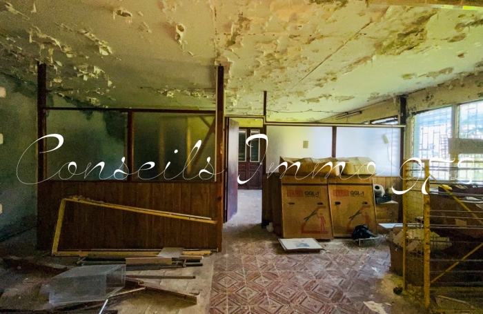 À Vendre   Ensemble Immobilier à réinventer   Bourg du Marin