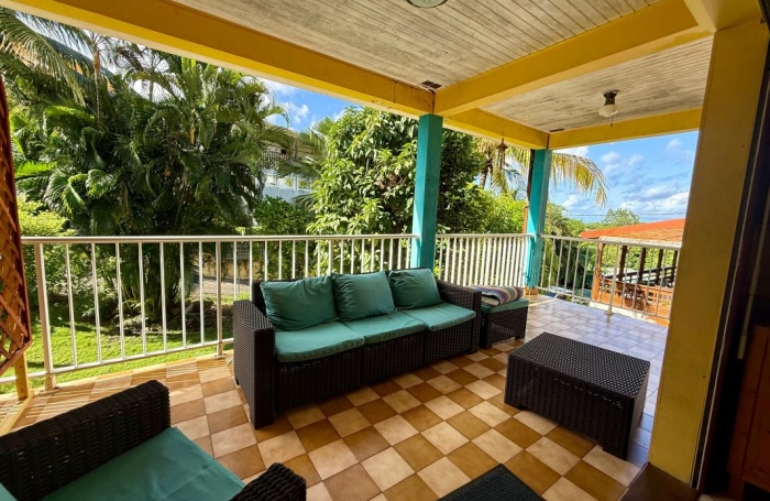 Vente Maison 166.4m&sup2; 8 pi&#232;ces Sainte Luce