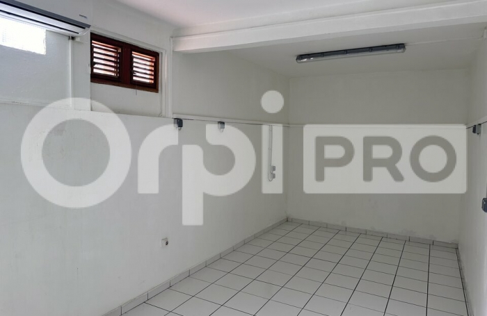 Bail tout commerce hors restauration